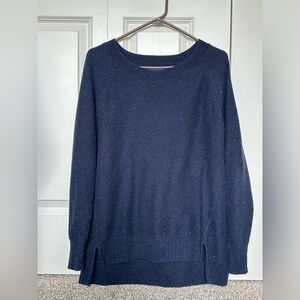 Blue specked‎ sweater